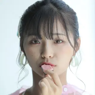 セミロング 透明感カラー 板橋　島村美咲のヘアスタイル