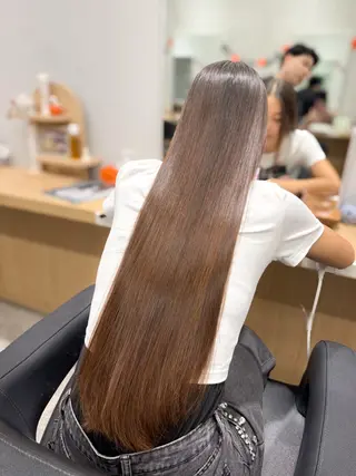 ロング 巻ける髪質改善🫧ハ イライト/永田汰伊智のヘアスタイル