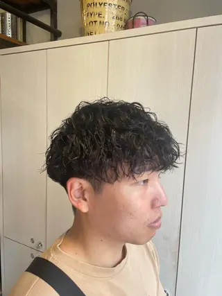 ミディアム パーマ メンズ サトウ コウキ  メンズのヘアスタイル