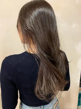 ロング カラー Kasuga Sayuriのヘアスタイル