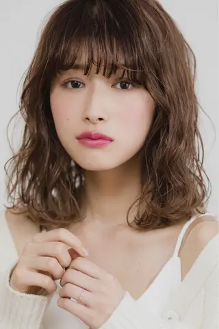 ミディアム 鈴木 まりやのヘアスタイル