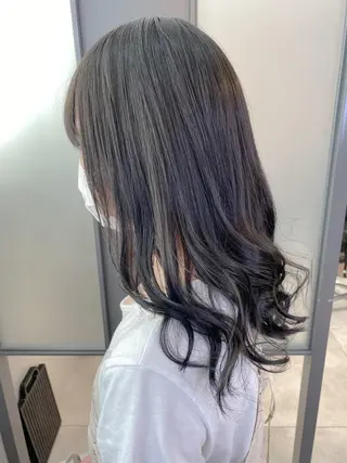 セミロング カラー 【透明感、艶髪】西村 有司のヘアスタイル