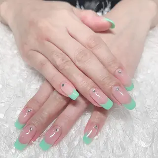 ネイル マツエク・マツパ アイブロウ Nail&eye Belire 新宿のネイルデザイン