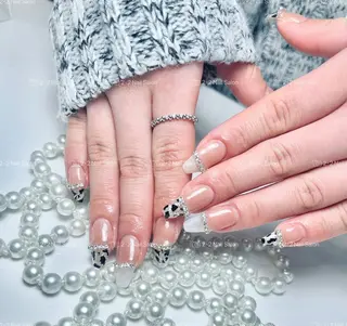 ネイル Shis_🦄shi 韓国風キラキラネイルのネイルデザイン