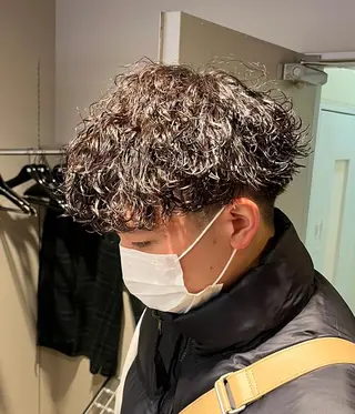 ミディアム パーマ メンズ 横浜駅メンズパーマ師 🌀岩﨑弘成🌀のヘアスタイル