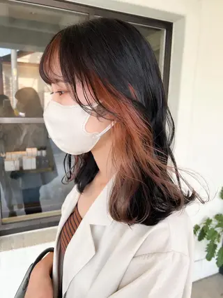 ロング カラー 松田 詩奈のヘアスタイル