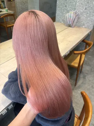 ロング カラー つやつやブラウンカラ ーあすかのヘアスタイル