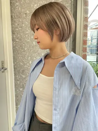 ショート ミルクティーベージュ レイヤー/あげは🎀のヘアスタイル