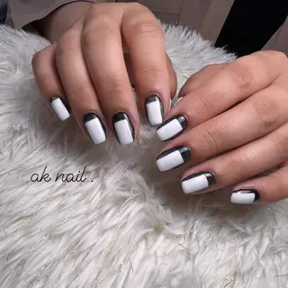 ミディアム ネイル ak nail .のネイルデザイン
