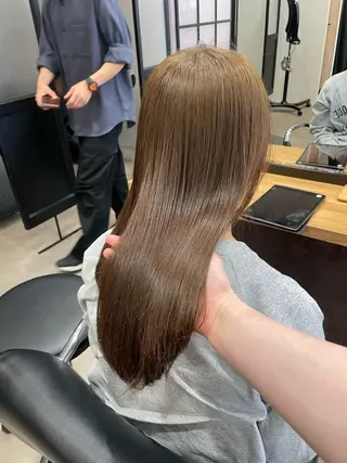 ロング 佐藤 由依/水光カラーのヘアスタイル