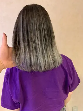 ミディアム Lit.豊橋 夏目のヘアスタイル