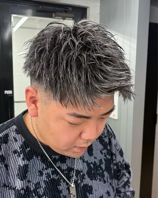 カラー ACROメンズsalon所属・メンズ専門サロン 田上 優人のヘアスタイル