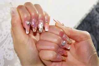 ミディアム Tanaka Nailistのネイルデザイン