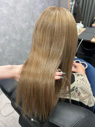 ロング ハイトーン×艶カラー 🤍MIZUKIのヘアスタイル