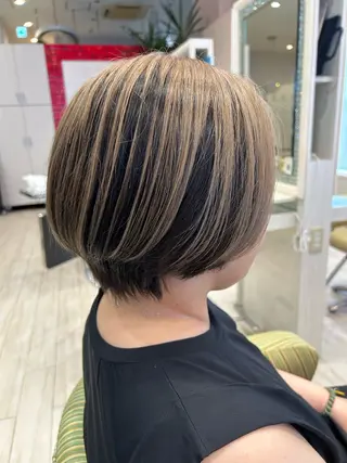 ショート カラー 中川 拓弥のヘアスタイル