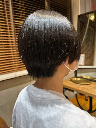 ショート 🌊インナーカラー 🐬櫻井海星のヘアスタイル