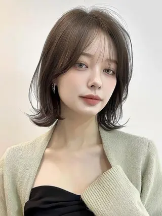 セミロング ヘアアレンジ レイヤー／Wカラー ／マッキーのヘアスタイル