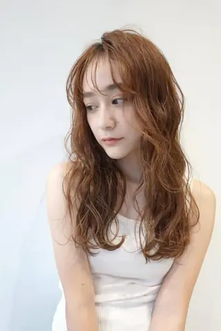 ロング カラー うえの ももねのヘアスタイル