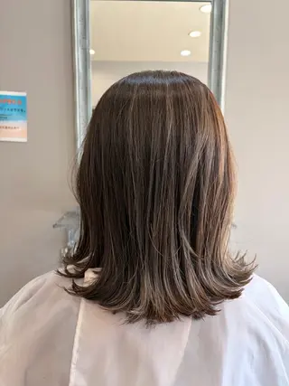 セミロング レイヤー/透けカラー ✨KANAのヘアスタイル
