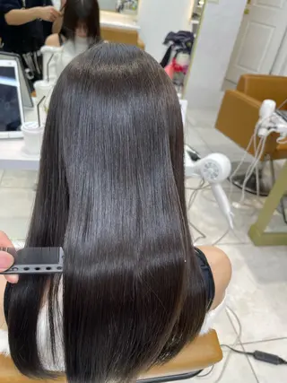 ミディアム 中顔面短縮 顔まわり新田大翔のヘアスタイル