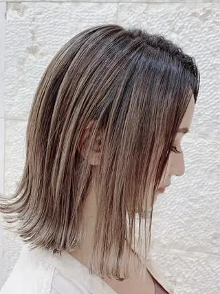 ミディアム カラー 🎀 ひ な 🎀のヘアスタイル