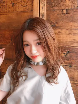 ミディアム 代表山口ひな 髪質改善のプロのヘアスタイル