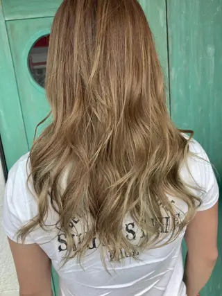 セミロング カラー レイヤーカット匠 イソザキノリユキのヘアスタイル