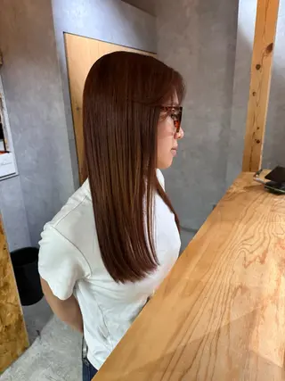 セミロング record.所属・小平 寧々のヘアスタイル