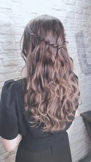 ヘアアレンジ 🌷RIE 🌷のヘアスタイル
