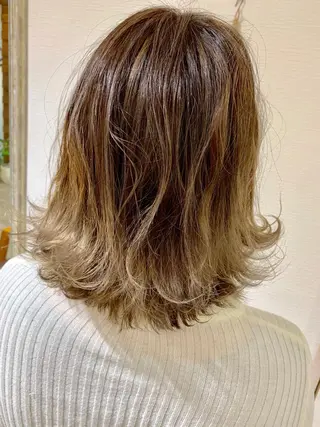 ミディアム カラー 心斎橋韓国ボブ 好原良真のヘアスタイル
