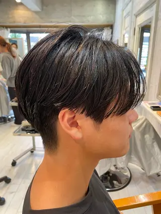 ショート メンズ 髪質改善／ブリーチ 宮武　湧斗のヘアスタイル