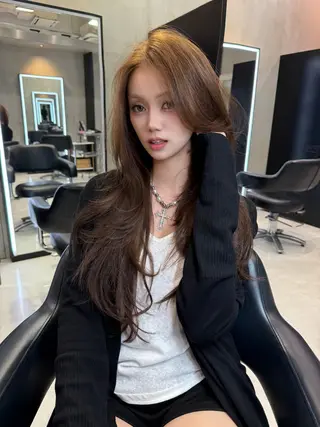 ロング 韓国✖️網紅🖤 パーマYURIYAのヘアスタイル