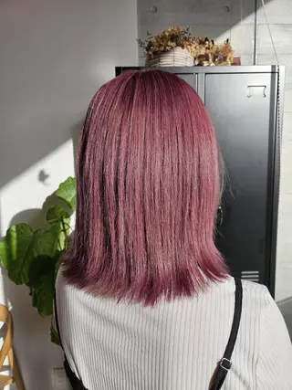 ミディアム 服部 咲衣のヘアスタイル