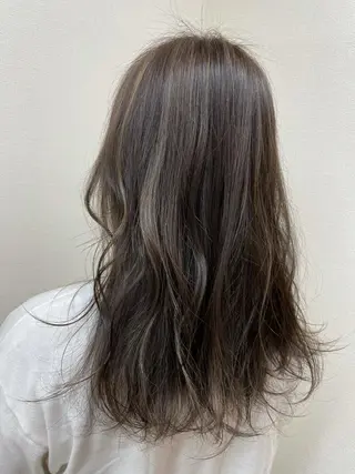 セミロング 🫧透明感カラー🫧 美髪矯正🫧チサトのヘアスタイル