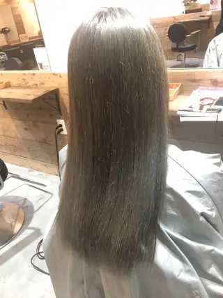 ロング カラー ハイトーン×髪質改善 KENTAのヘアスタイル