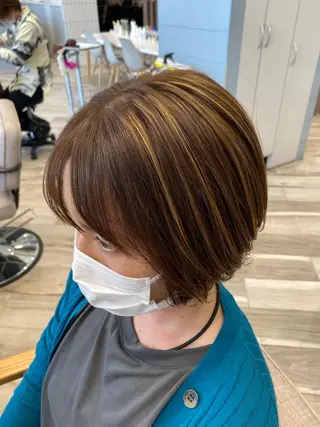 ショート カラー 渡辺　亮/ 白髪ぼかし/髪質改善のヘアスタイル