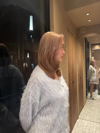 ミディアム ミキ🐈‍⬛ カット/カラーのヘアスタイル