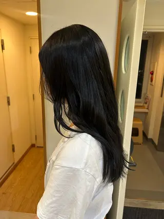 カラー UNBIRTHDAY ゆづみのヘアスタイル