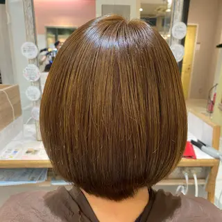 ショート カラー 床櫻 唯のヘアスタイル