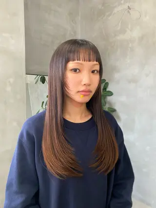 セミロング 谷口 瑠愛のヘアスタイル