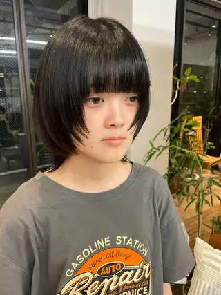 ミディアム 白木 柾美のヘアスタイル