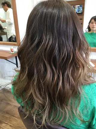 セミロング カラー パーマ ブリーチ毛縮毛矯正 👑山口のヘアスタイル