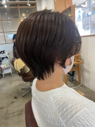 ショート カラー 三島 有佳里のヘアスタイル