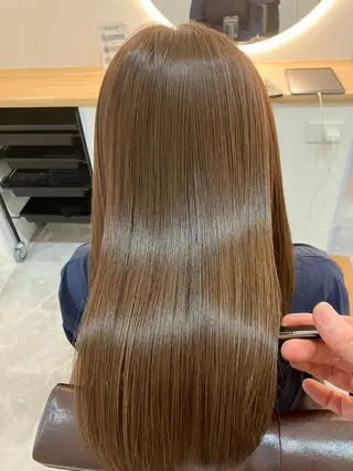 ロング カラー ヘアアレンジ キッズ 横浜関内髪質改善 re:Magoのヘアスタイル