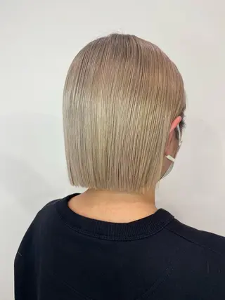 ショート カラー ハイライト&ブリーチ 💇🏼‍♀MAHOのヘアスタイル