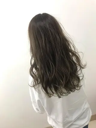ロング カラー Rayt hair レイトヘアーのヘアスタイル