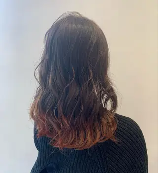 セミロング カラー 大関 はるかのヘアスタイル