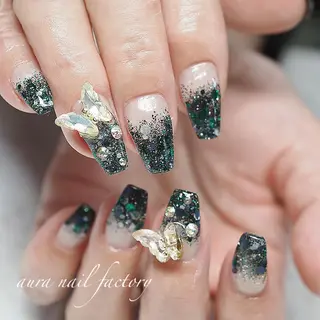 ミディアム カラー ネイル 赤羽 aura 深爪を断らない✨のネイルデザイン