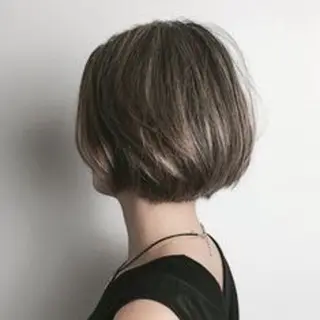 ショート U Kのヘアスタイル