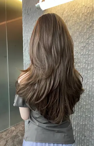 カラー 韓国風レイヤーカラー ライムのヘアスタイル